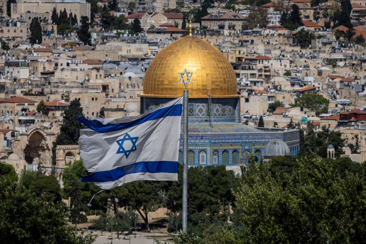 הר הבית: נעצר חשוד שתלה שלט תמיכה במחבלים