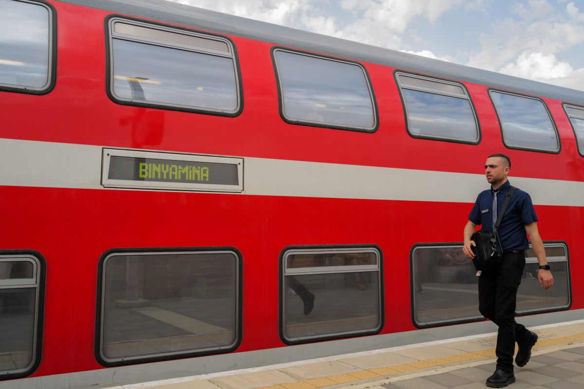 השריפה ביבנה: תנועת הרכבות חוזרת לסדרה בהדרגה