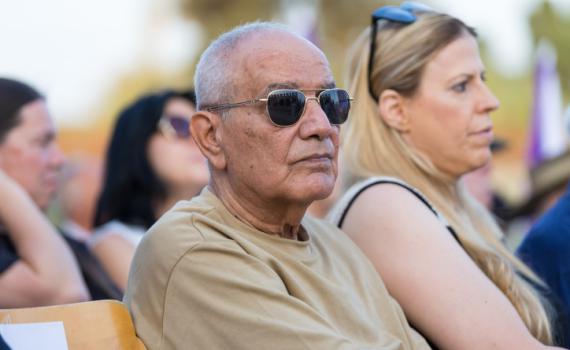 סערה בעקבות דבריו של דן חלוץ: "אטום"; "נכה רגשית"