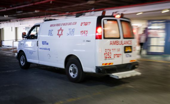 גבר נפצע באירוע אלימות בתל אביב