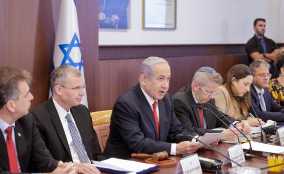 נתניהו תוקף: "הסרבנות מנוגדת לדמוקרטיה ולחוק"