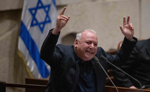 אמסלם שוב תוקף: היועמ"שית היא נזק ביטחוני