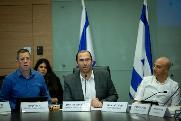 רוטמן מעדכן את נוסח החוק: יאסור התערבות נוספת