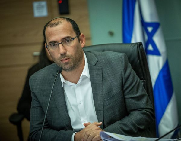 רוטמן לגלנט: "הפוליטזיציה פוגעת בצה"ל"