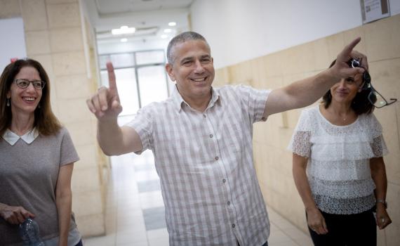 "וואי יהיה כיף": ינון מגל תובע את מייסד אחים לנשק