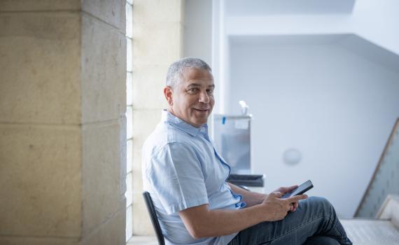 ינון מגל: הסרוגים שקוראים לגיוס חרדים לא היו קרביים