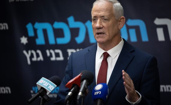 סקר: גנץ חוזר להוביל; הימין מתחזק, לפיד צולל