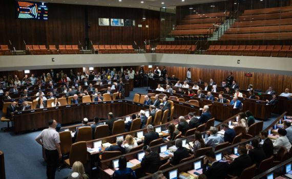 בהצבעה הסופית: האופוזיציה נטשה. צפו