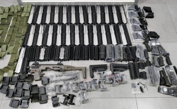 אמל"ח רב אותר בביתו של פלסטיני בחברון