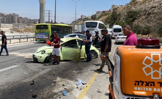 פצוע בינוני בתאונה סמוך למעלה אדומים