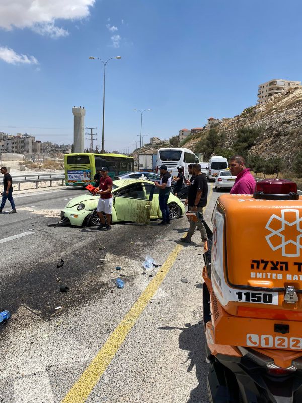 פצוע בינוני בתאונה סמוך למעלה אדומים