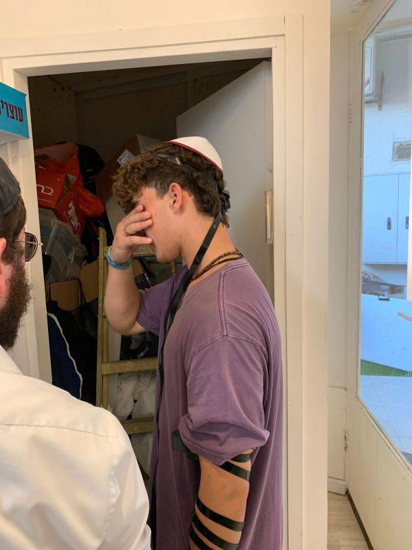 התשובה של חב"ד לפגיעה בדוכני התפילין