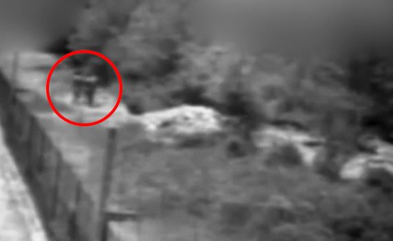 ניסו לפגוע בגדר, נפגעו מאמצעי של צה"ל וברחו. תיעוד