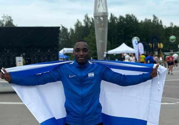 היסטורי: מדליית זהב לאצן הישראלי ב-200 מטר