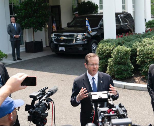 הנשיא הרצוג עם תום הפגישה: "הרגשתי בבית"