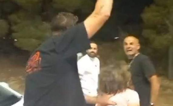 קב"ט קיבוץ חצרים תקף מפגיני ימין וירה באוויר, צפו