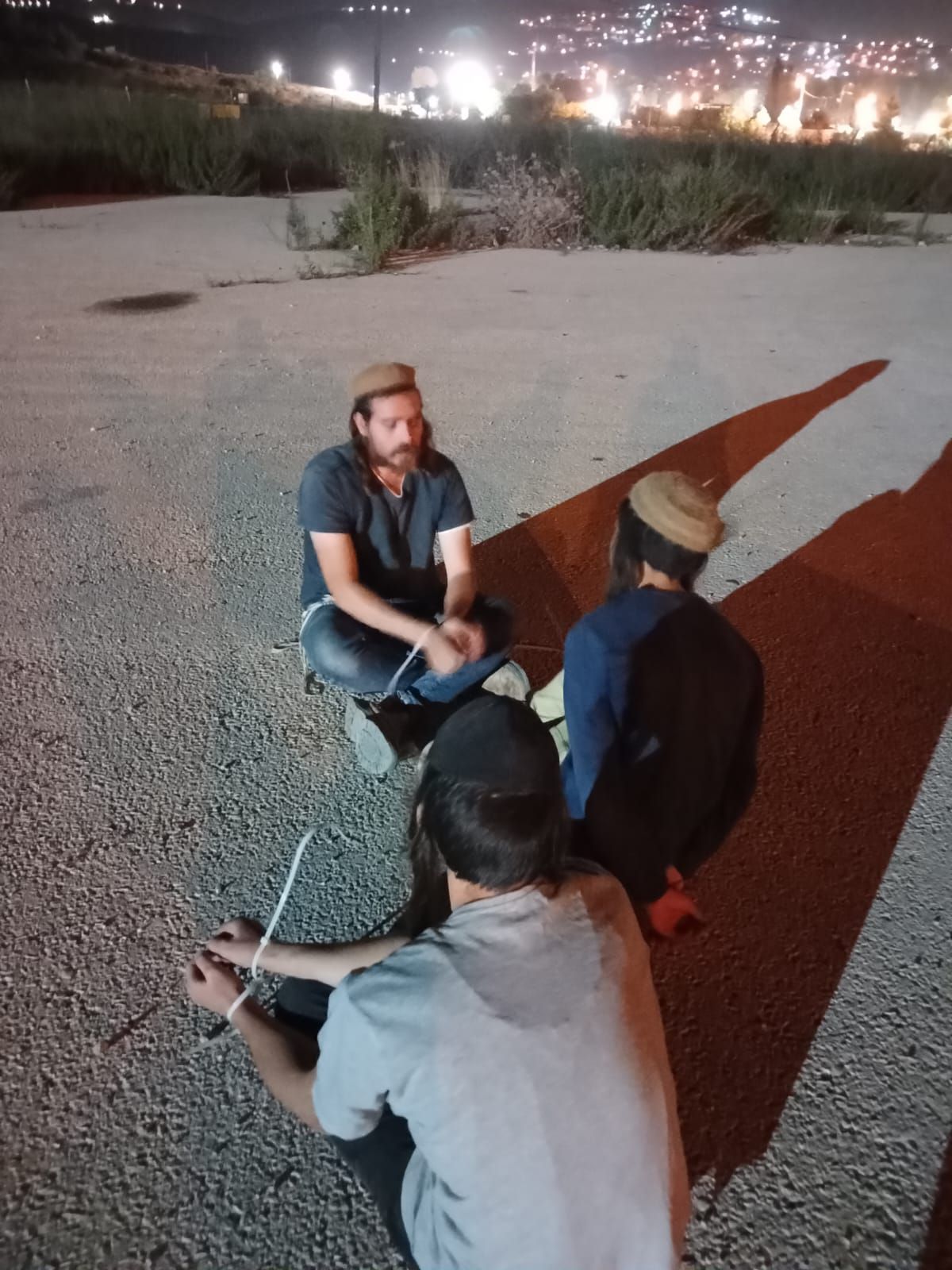 תושבים שהפגינו נגד הפיגוע בחווארה – נעצרו באלימות