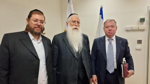 לקראת הטיסות לאומן; פרוש נפגש עם שגריר אוקראינה