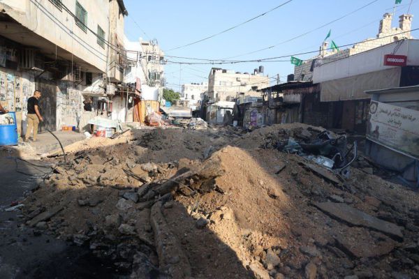 מחשש למטענים: דחפורים של צה"ל חורשים את ג'נין