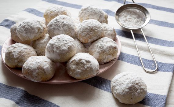 עם מה פותחים את הצום? עוגיות בשלושה מרכיבים