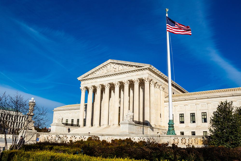 היוצרות התהפכו: הדמוקרטים נגד העליון