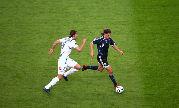 יום הולדת 48 לשחקן שניצל ממות בזכות אימון