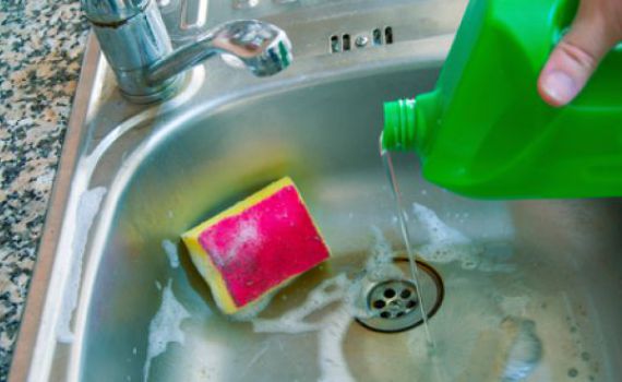 ריקול לחומר הניקוי שיש בכל בית: להפסיק להשתמש לאלתר