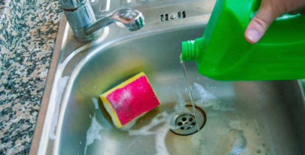 ריקול לחומר הניקוי שיש בכל בית: להפסיק להשתמש לאלתר