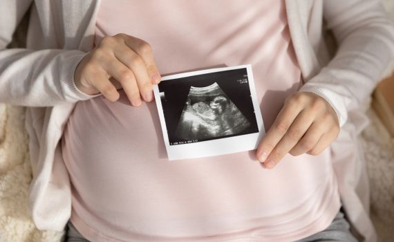 "אבא, האם יהיה לי ילד?": המציאות הקשה של מיכל