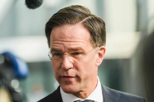 אחרי 13 שנה: ראש ממשלת הולנד הודיע על פרישה