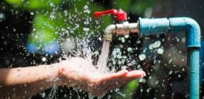 שימו לב: זו השעה בה אסור לשתות היום מים