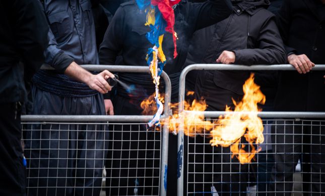  אחרי האיום: לא נשרף ספר תנ"ך בהפגנה בשוודיה