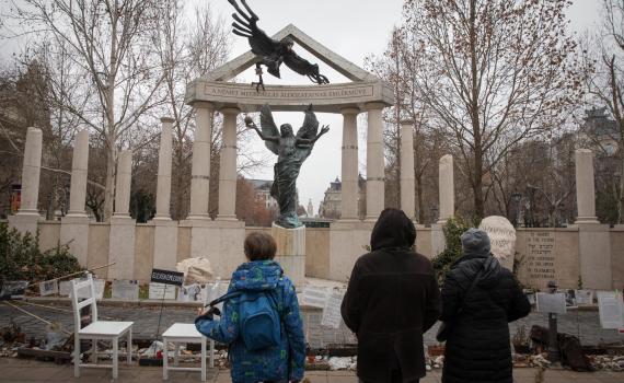 היום בהיסטוריה: האיש שהציל עשרות אלפי יהודים