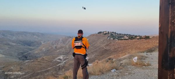 אחרי 3 שעות של חיפושים בנחל, הנער נמצא בבית