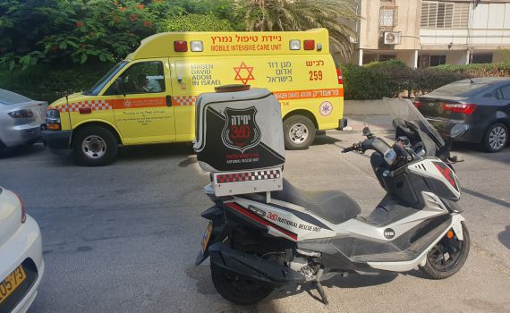 באמצע הדיון: בן 77 התמוטט ופונה לבית החולים