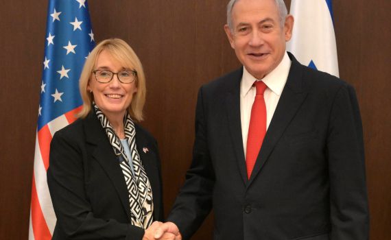 רה"מ נפגש עם הסנאטורית: "תמיכה עקבית בישראל"