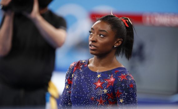 שברה שיא בן 90 שנה: סימון ביילס עושה היסטוריה בארה"ב