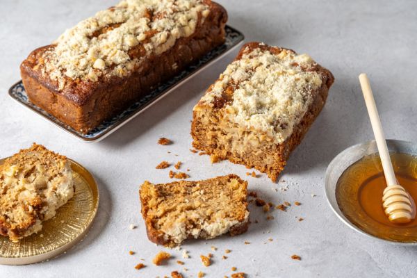 לכבוד ראש השנה: עוגת תפוח בדבש מתוקה וממכרת