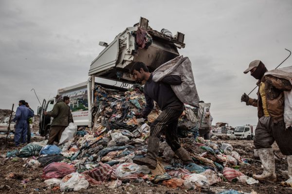 עיראק: שלושה נתלו על הפיגוע הקטלני בבגדאד