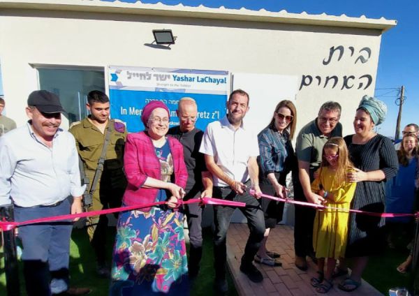 הר ברכה: פינה חמה לחיילים לזכר הלל ויגל יניב