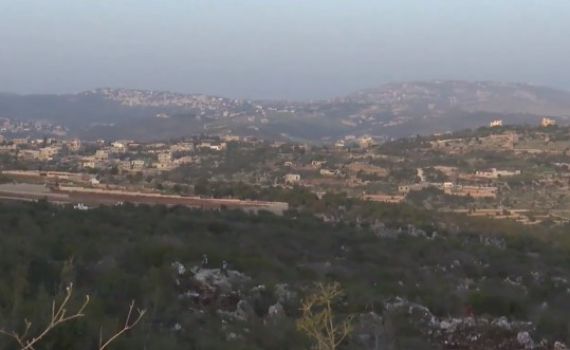 כתב ערוץ 14 נתקל בשידור בפעילי חיזבאללה. צפו