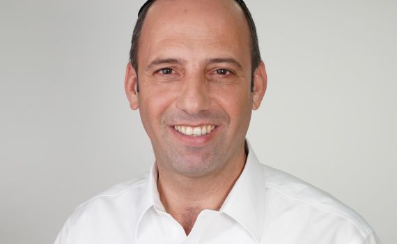 גרינברג ערך עשרות חוגי בית לציבור הדתי והחילוני