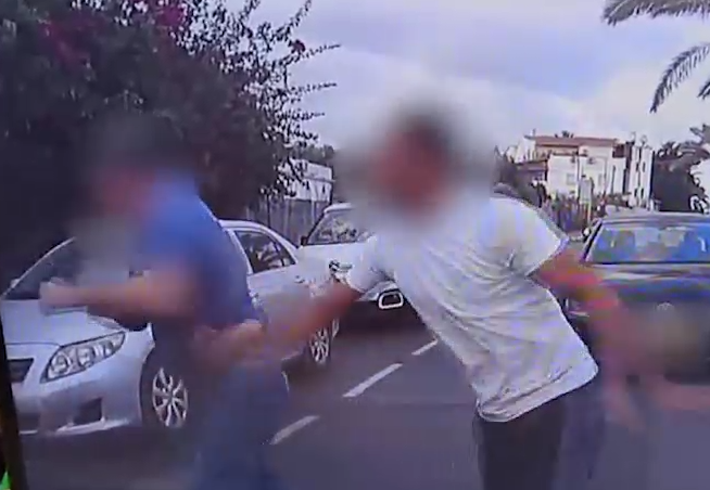 כתב אישום: היכו באכזריות נהג בגלל ויכוח בכביש