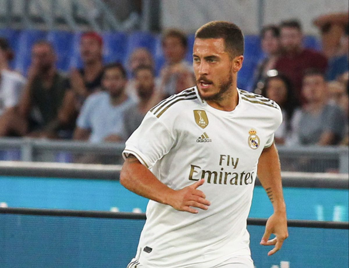 כוכב הכדורגל אדן הזאר תולה את הנעליים בגיל 32