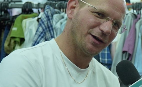 "חוויה": כוכב שבאבניקים על איך זה לשחק אדם דתי | ראיון