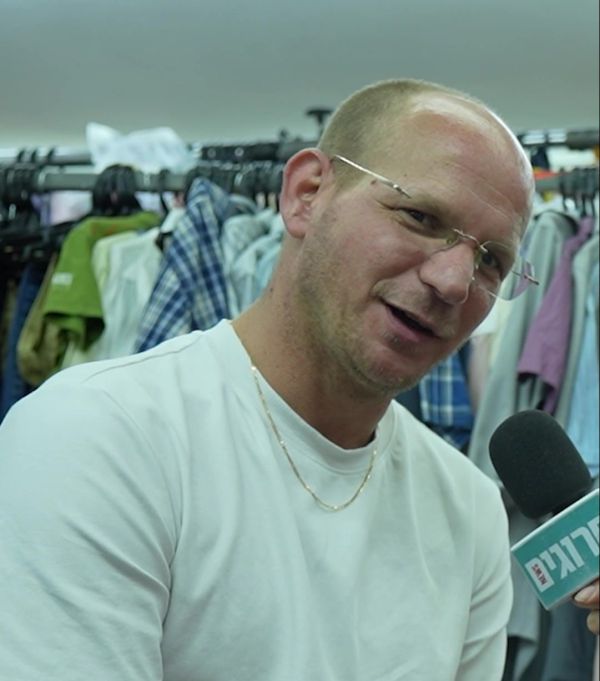 "חוויה": כוכב שבאבניקים על איך זה לשחק אדם דתי | ראיון