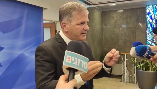 קיש על איומי השביתה: להיכנס לחדר עד שייצא עשן לבן