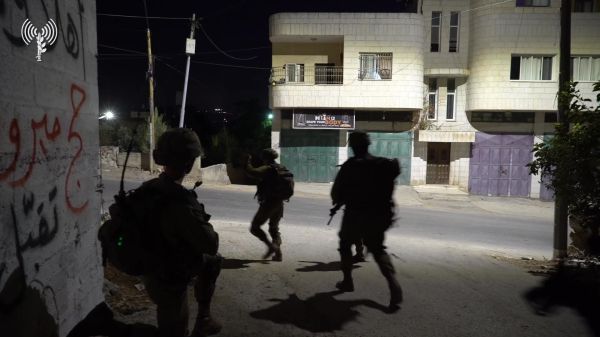 אחרי הפיגוע בחווארה: לוחמים עצרו 13 מבוקשים