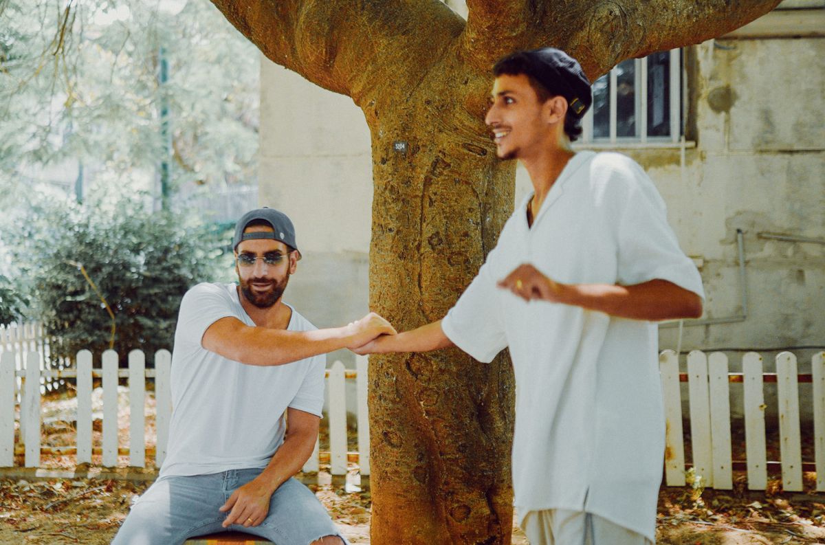 איזי ושיר דוד גדסי בשיר חדש על המצב במדינה