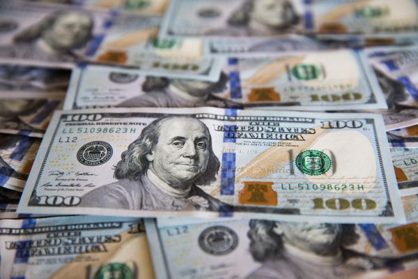 לא עוצר: הדולר חצה הבוקר את רף ה-3.8 שקלים